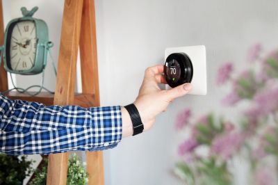 Residential Thermostat Repair detail